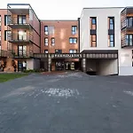 Apartment Blue Near Schindler